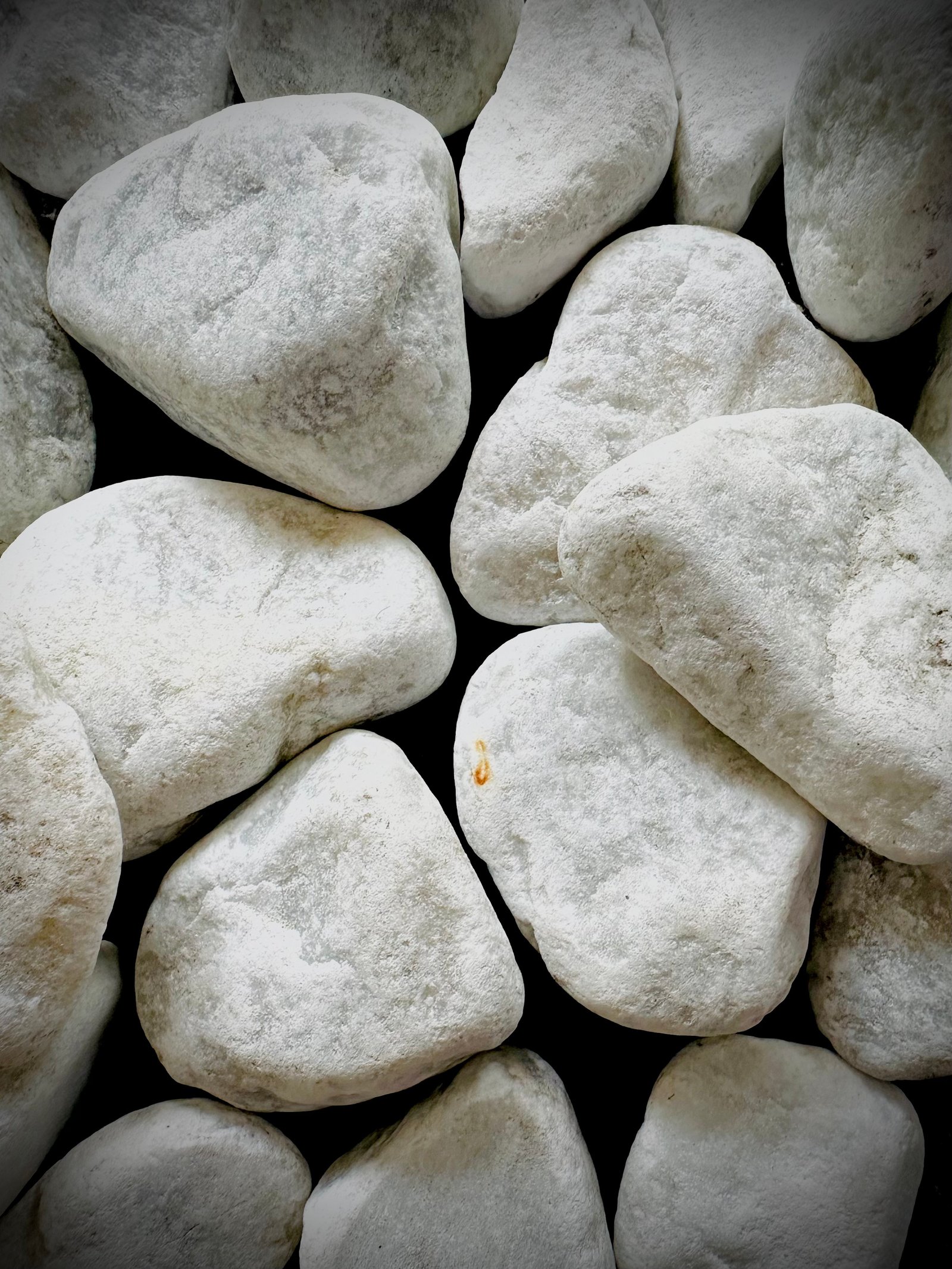 Udalo Pebbles